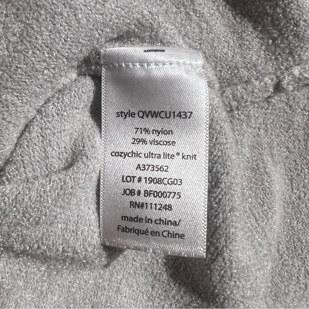 Barefoot Dreams Cozychic Gray Sweater Kangaroo Pocket Size Small - Picture 7 of 8